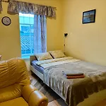 Center Of Apartments, Bus Station 1min, Airport 5 Min Lägenhet Tallinn