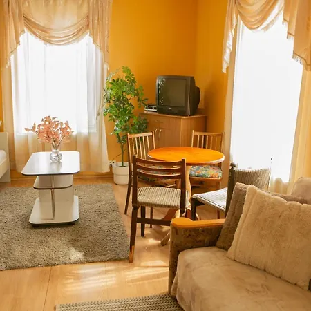 Center Of Apartments, Bus Station 1min, Airport 5 Min Apartment *