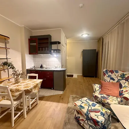 アパート Center Of Apartments, Bus Station 1min, Airport 5 Min
