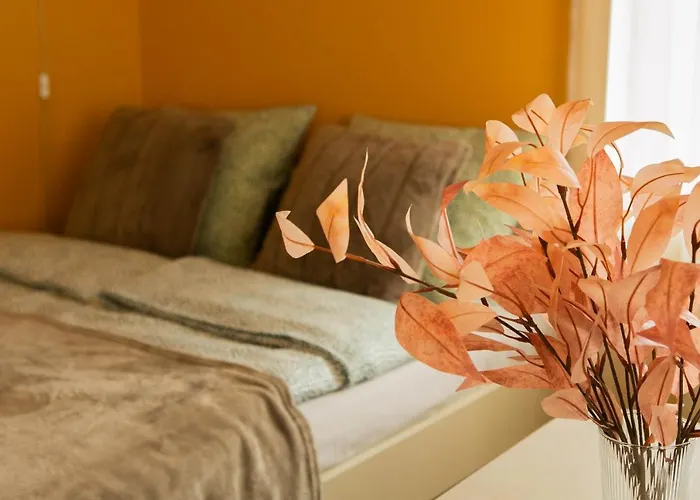 Center Of Apartments, Bus Station 1min, Airport 5 Min דירה טאלין