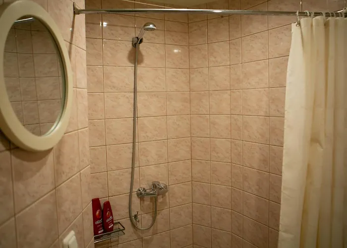 Center Of Apartments, Bus Station 1min, Airport 5 Min דירה טאלין